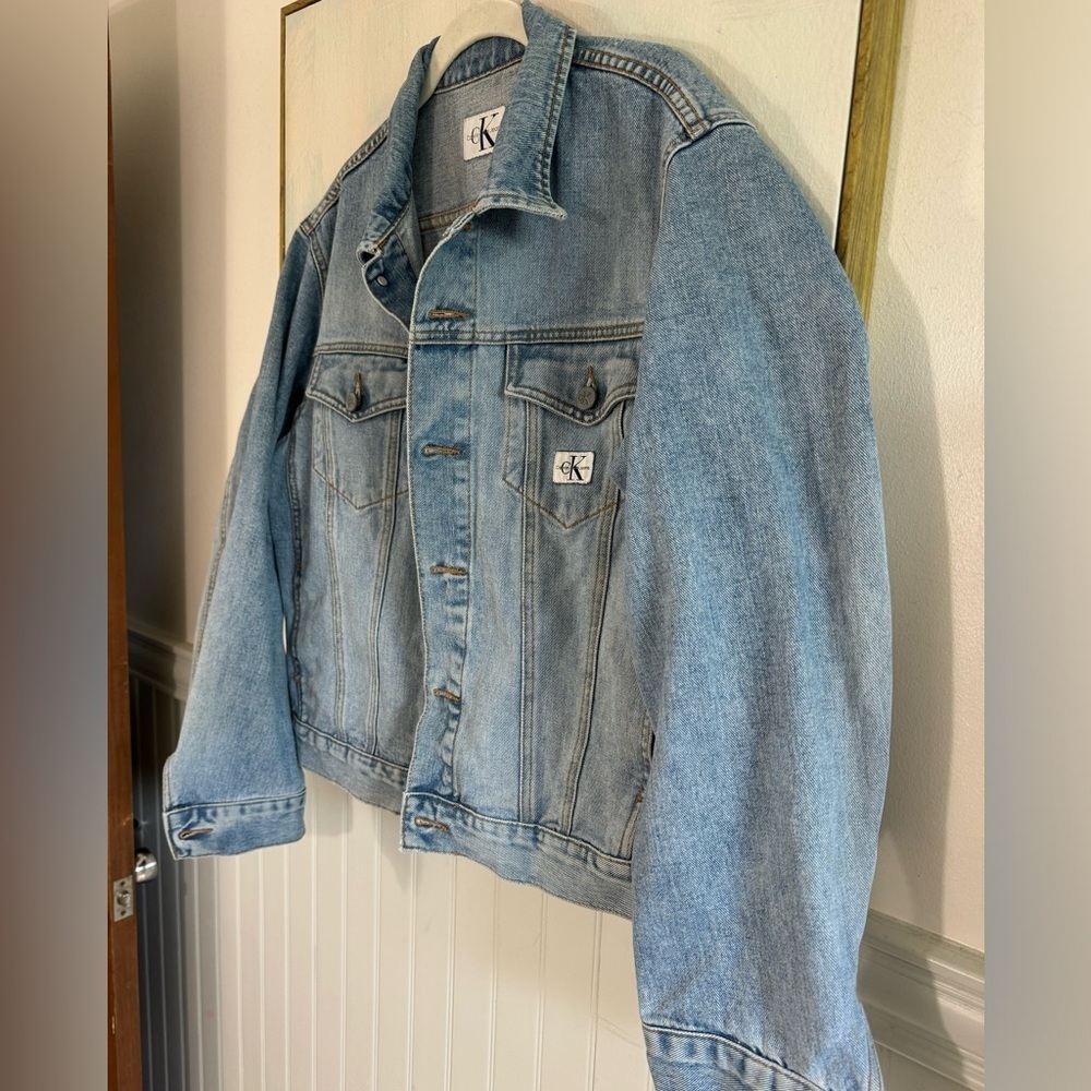 VINTAGE CK Calvin Klein Jean Jacket Medium / Light Wash Size L - Picture 5 of 10